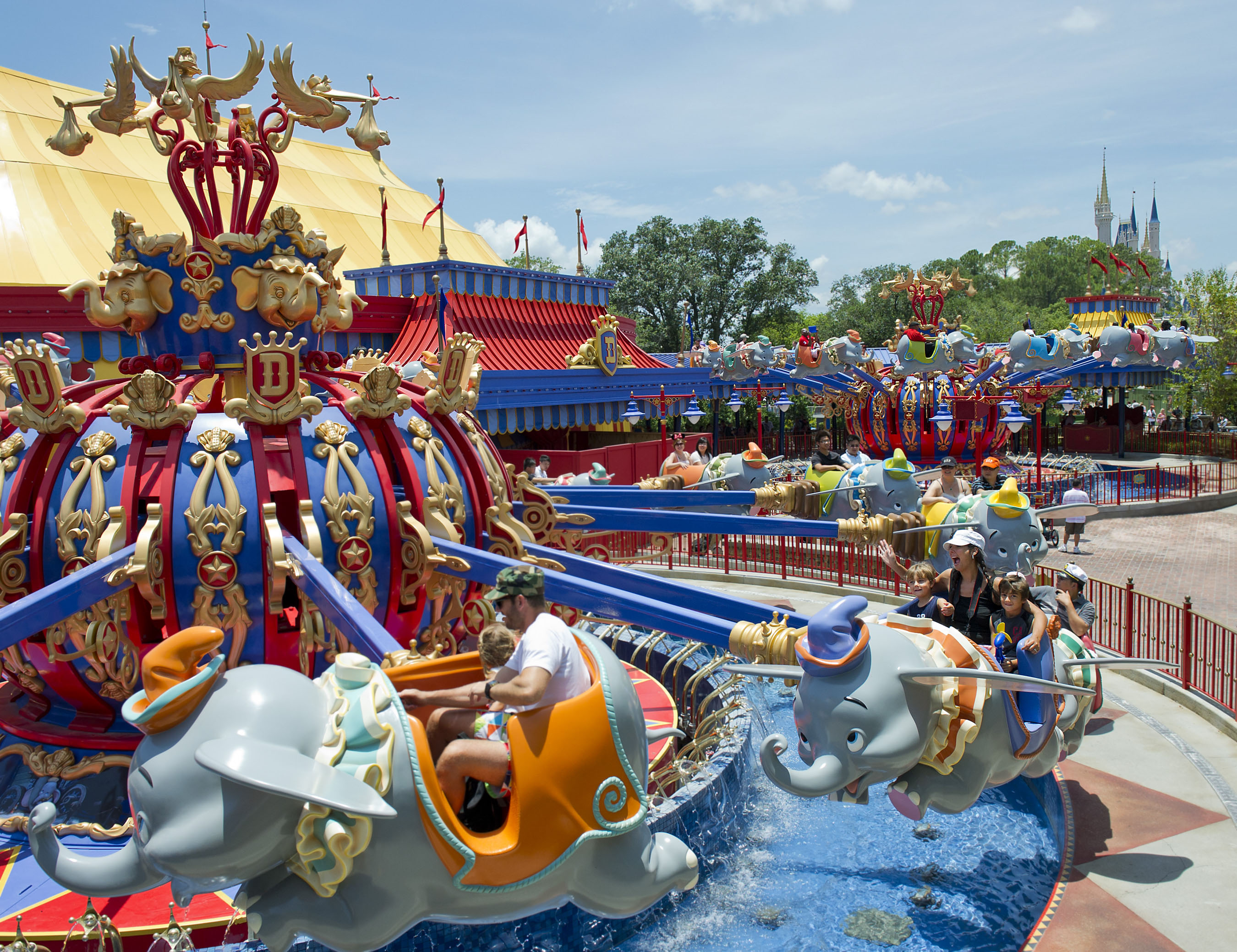 dumbo the flying elephant walt disney world