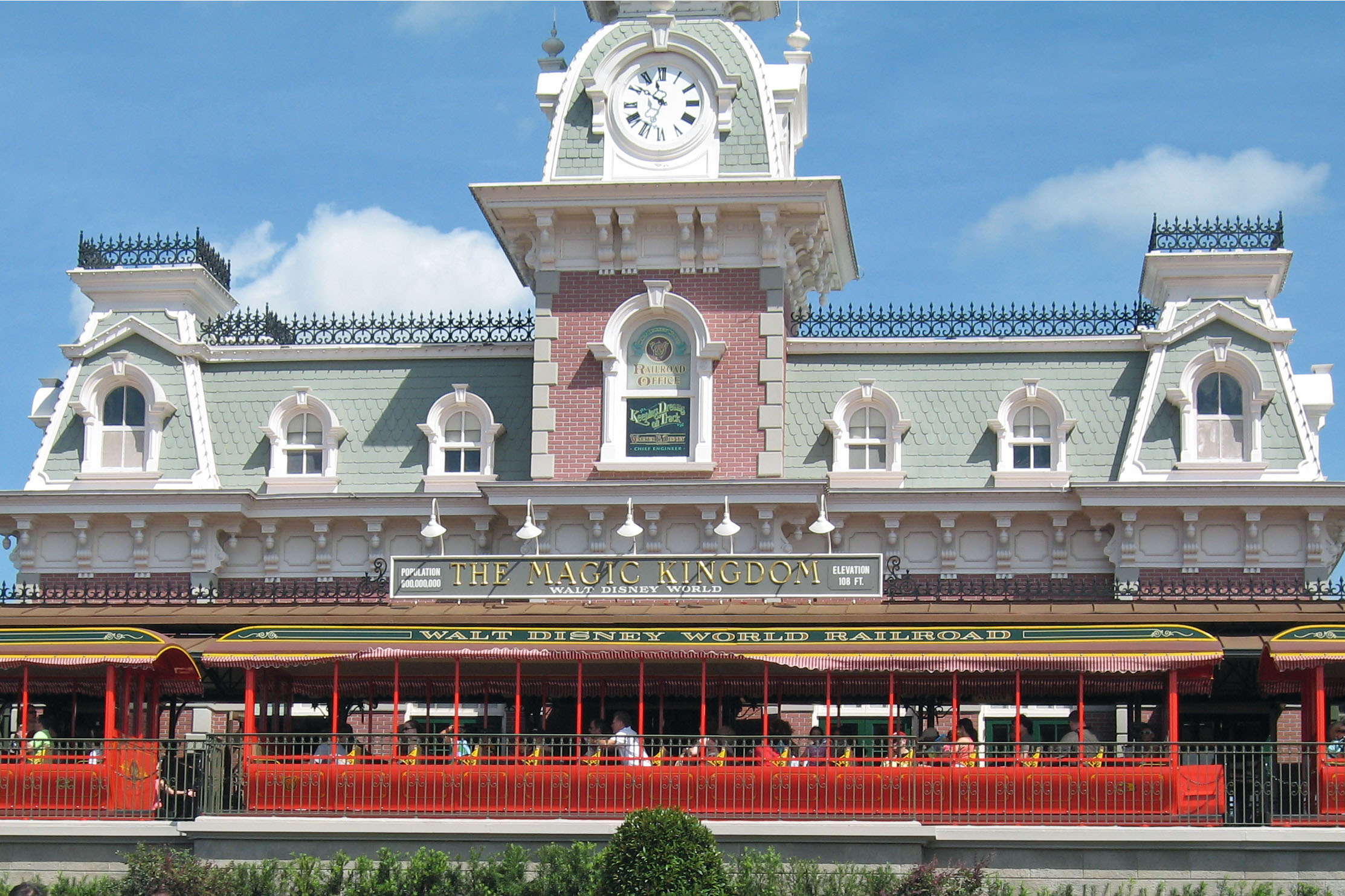 Main Street Station (Walt Disney World Railroad) - WanderDisney